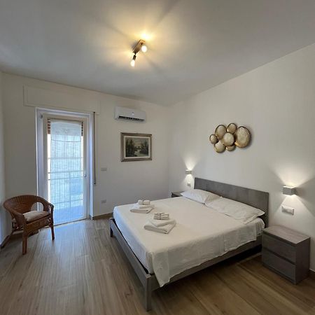 The Crown Rooms Альгеро Екстер'єр фото
